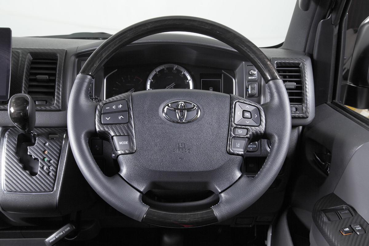 今だけ送料無料！希少Fabulousファブレス カーボン調ステアリング